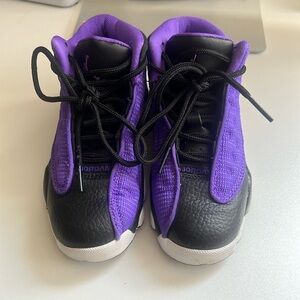 Jordan 13 Retro “purple venom”